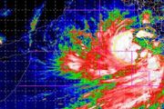 पश्चिमी तट की ओर बढ़ रहा चक्रवाती तूफान तौकते, हवाईअड्डों को किया गया सतर्क: लक्षद्वीप, केरल, गुजरात, कर्नाटक, तमिलनाडु समेत कई राज्यों के लिए खतरे की घंटी