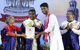 केंद्रीय शिक्षा मंत्री धर्मेंद्र प्रधान ने जिले के मेधावी छात्र को स्वर्ण पदक देकर किया सम्मानित, शैक्षिक सत्र 2018-19 तथा 2019-20 के मेधावी छात्र और छात्राओं को पदक व पीएचडी की उपाधि देकर किया गया सम्मानित