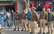 हड़कंप : दो जिलाबदर अपराधियों के घर पर पुलिस ने पिटवाई डुग्गी, नोटिस चस्पा किया