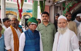 कोलकाता उच्च न्यायालय के न्यायमूर्ति न्यायाधीश ने प्रसिद्ध सूफी संत हजरत मखदूम अशरफ  की जियारत की