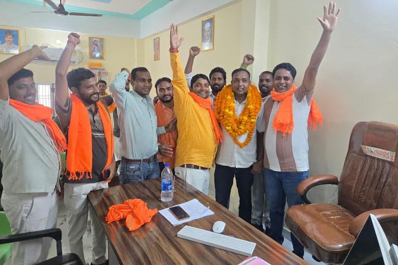 सम्मान समारोह : भाजपा के बसखारी मंडल पदाधिकारियों का हुआ भव्य स्वागत, भाजयुमो जिलाध्यक्ष आकाश वर्मा ने नए लोगों को भाजपा से जोड़ने के लिए कार्यकर्ताओं को दिया मूलमंत्र