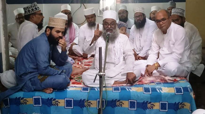 बुजुर्ग रियाज अहमद की 39 वीं बरसी पर खेराजे अकीदत पेश किया गया, हुई विशेष दुआएं, लंगर का भी हुआ वितरण