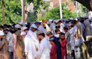 सज्जादानशीन सै. फखरुद्दीन अशरफ के भाई सूफीए मिल्लत मजहरुद्दीन अशरफ के अंतिम संस्कार में उमड़े लोग, दो बार हुई जनाजे की नमाज