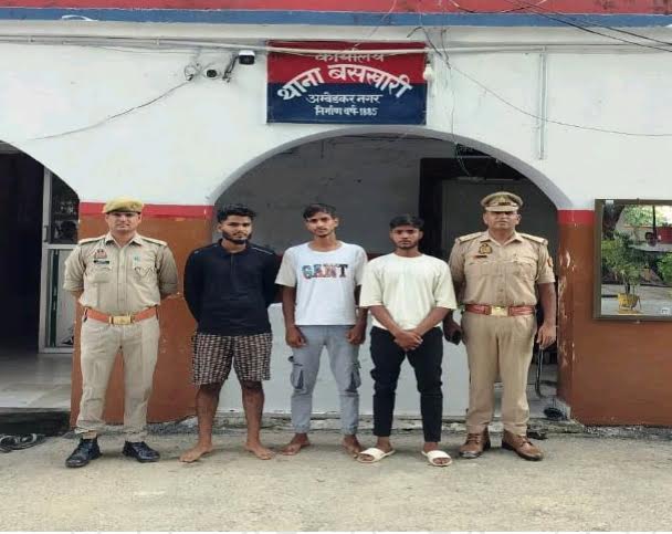 युवक को मारपीट कर अधमरा हालत में सड़क किनारे फेंकने के 3 और आरोपी गिरफ्तार, अब तक 5 आरोपी भेजे गए जेल