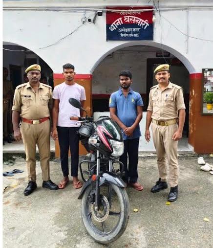 युवक को मारपीट कर अधमरा हालत में सड़क किनारे फेंकने के दो आरोपी गिरफ्तार, भेजे गए जेल