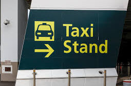 किछौछा टैक्सी स्टैंड के ठेकेदार जीएसटी अफसर के रडार पर, नीलामी की धनराषि 82,00,500 रु. पर लाखों रुपए देय जीएसटी न जमा करने का मामला