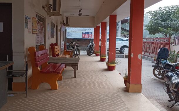 कोर्ट के आदेश के बाद निकाय किछौछा में शांतिपूर्वक हो रहे हैं दैनिक कार्य, नहीं दिखी चेयरमैन ( निष्कासित ) की गाड़ी और नहीं दिखे समर्थक