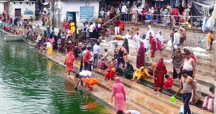 किछौछा दरगाह में देवोत्थान एकादशी पर दिखी गंगा जमुनी तहजीब की अनोखी मिसाल, राष्ट्रीय एकता व अखंडता