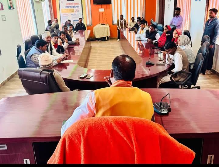 किछौछा नगर पंचायत में संवैधानिक संकट : एससी/एसटी कोर्ट से चेयरमैन ओंकार गुप्ता को 3 साल की हुई सजा, हाईकोर्ट से भी कोई स्टे नहीं, दबंगई और गुंडई के बल पर हुई बोर्ड की बैठक, कई प्रस्ताव भी पारित, प्रशासन मौन