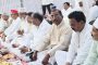 खानवाद-ए-अशरफिया के सै. मसूदुल हसन की याद में सालाना फातेहा का आयोजन, रोजा इफ्तार पार्टी में सांसद लालजी वर्मा, विधायक राममूर्ति वर्मा, पूर्व जिपं अध्यक्ष, पूर्व एमएलसी समेत अन्य रोजेदारों का आले मुस्तफा व मोहम्मद अशरफ ने किया स्वागत