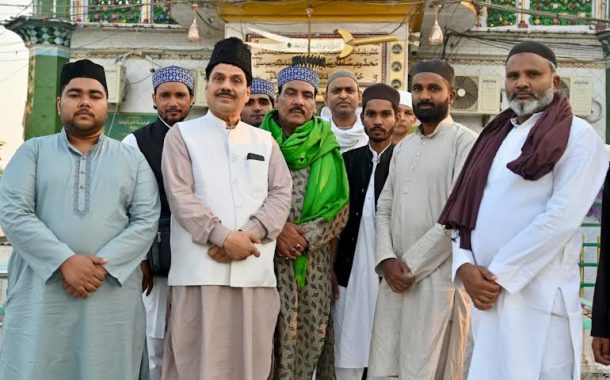 देश के मशहूर सूफी कव्वाल तस्लीम और आरिफ ने सूफी संत हजरत मखदूम अशरफ की दरगाह पर हाजिरी दी, गर्मजोशी से हुआ इस्तकबाल
