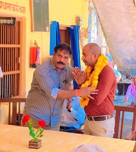 हीरालाल जायसवाल इंटर कॉलेज के नए प्रबंधक ने समारोहपूर्वक पदभार किया ग्रहण, 1954 से अस्तित्व में आया यह इंटर कालेज, इस कालेज ने दिए कई आईएएस व आईपीएस