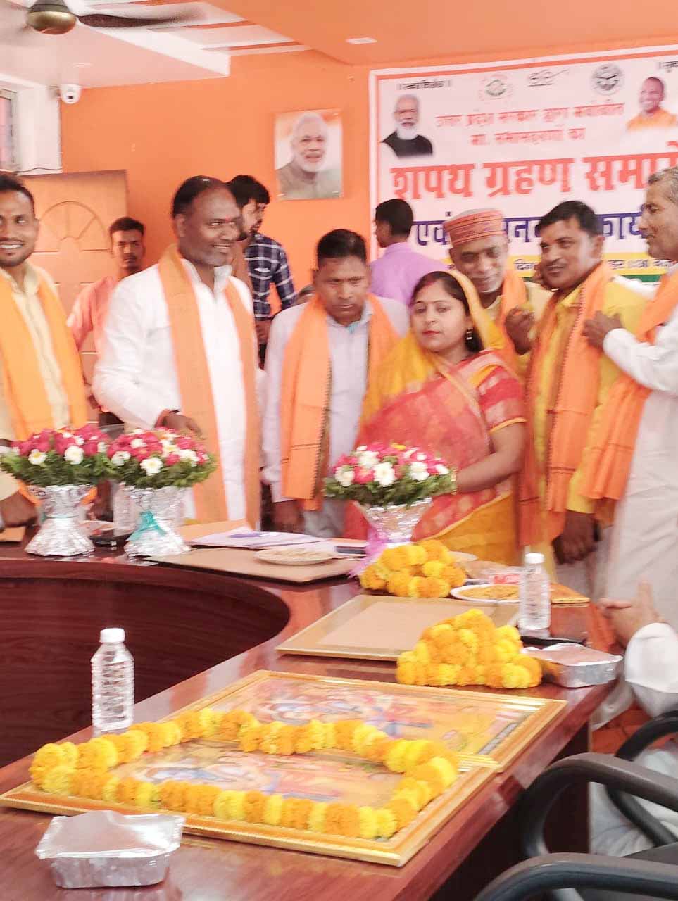 किछौछा नगर पंचायत के 3 नामित सभासदों का समारोहपूर्वक शपथ ग्रहण, कार्यकर्ताओं में खुशी की लहर