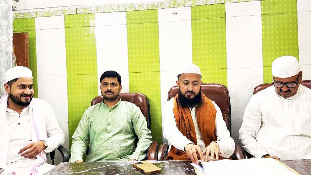 सूफी संत हजरत मखदूम अशरफ का 640 वां सालाना उर्स व मोहर्रम मेला: सज्जादानशीन सै. मोहिउद्दीन अशरफ ने 7 सदस्यीय प्रबंध समिति का किया गठन, मौलाना सै. अजीज अशरफ को मिली खास जिम्मेदारी