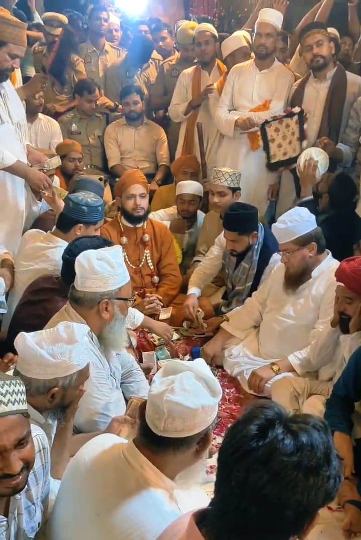 दाखौल के साथ ही 640वें उर्स का समापन, सील करके रखा गया खिरका मुबारक, रईस अनीस साबरी ने समा बांधा, सूफीयाना हुआ माहौल, जानशीन फखरुल मशायख ने की शिरकत