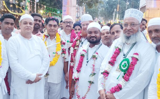 बसखारी के जुलूस में दिखा गंगा जमुनी तहजीब व भाईचारे की मिसाल, किछौछा दरगाह से भी निकला ऐतिहासिक जुलूस