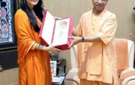 योगी से मिले सनी देओल और प्रीति जिंटा