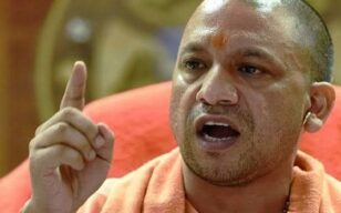UP में 4 तहसीलदार और नायब तहसीलदार निलंबित, राजस्व वादों के निस्तारण में लापरवाही पर योगी सरकार का बड़ा एक्शन