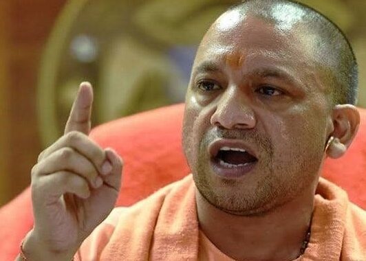 UP में 4 तहसीलदार और नायब तहसीलदार निलंबित, राजस्व वादों के निस्तारण में लापरवाही पर योगी सरकार का बड़ा एक्शन
