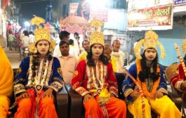 पूर्वांचल के प्रसिद्ध भरत मिलाप में दिखा भक्ति, आस्था का संगम, पुष्प्प वर्षा करके लोगों ने किया शोभा यात्रा का स्वागत